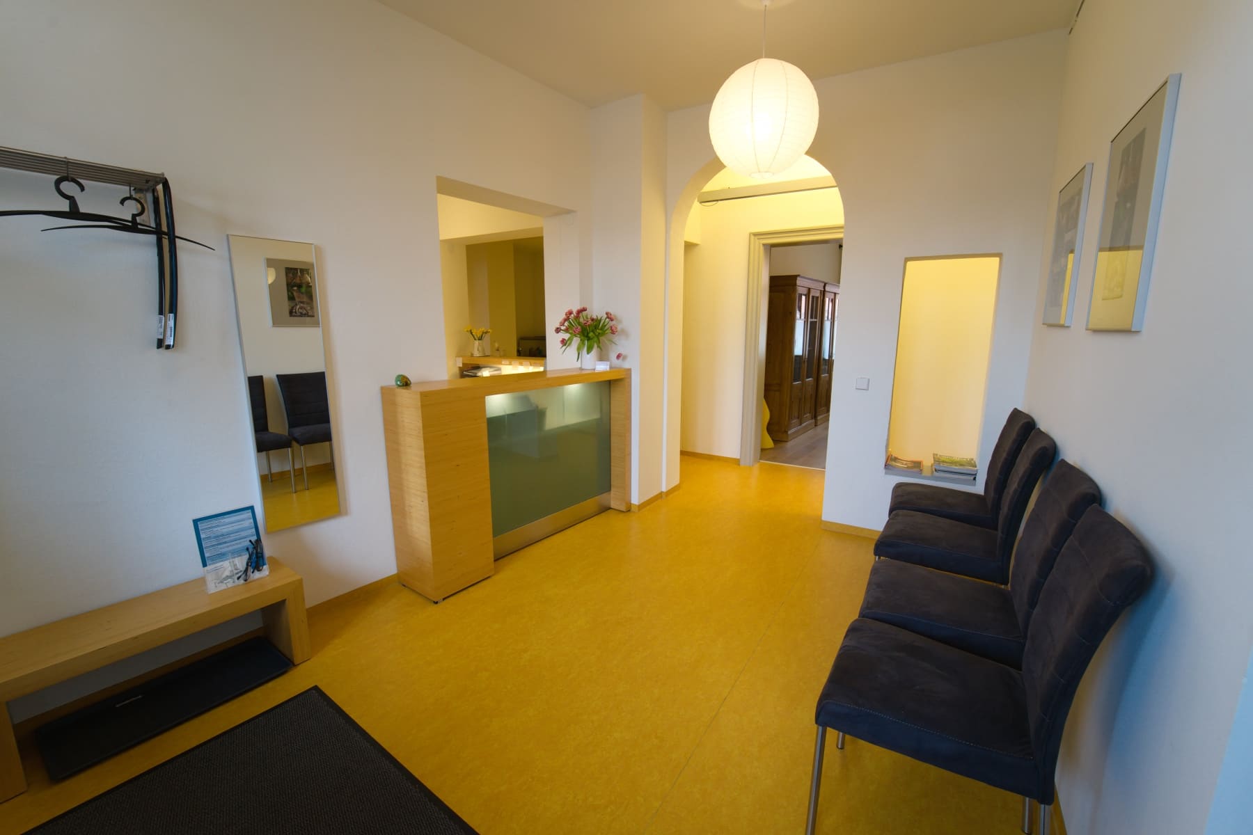 WarteBereich Physiotherapie Otto